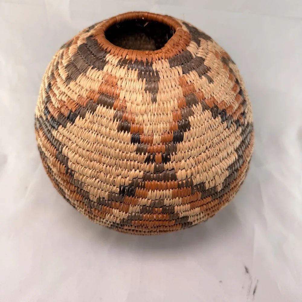 Zulu Ukhamba Ilala vintage handwoven